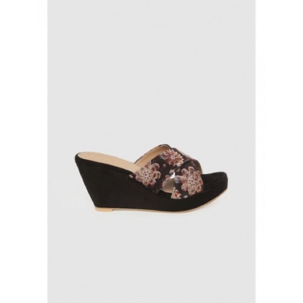 Taavi Black & Beige Ethnic Printed Open Tie Wedges - Picture 9 of 13